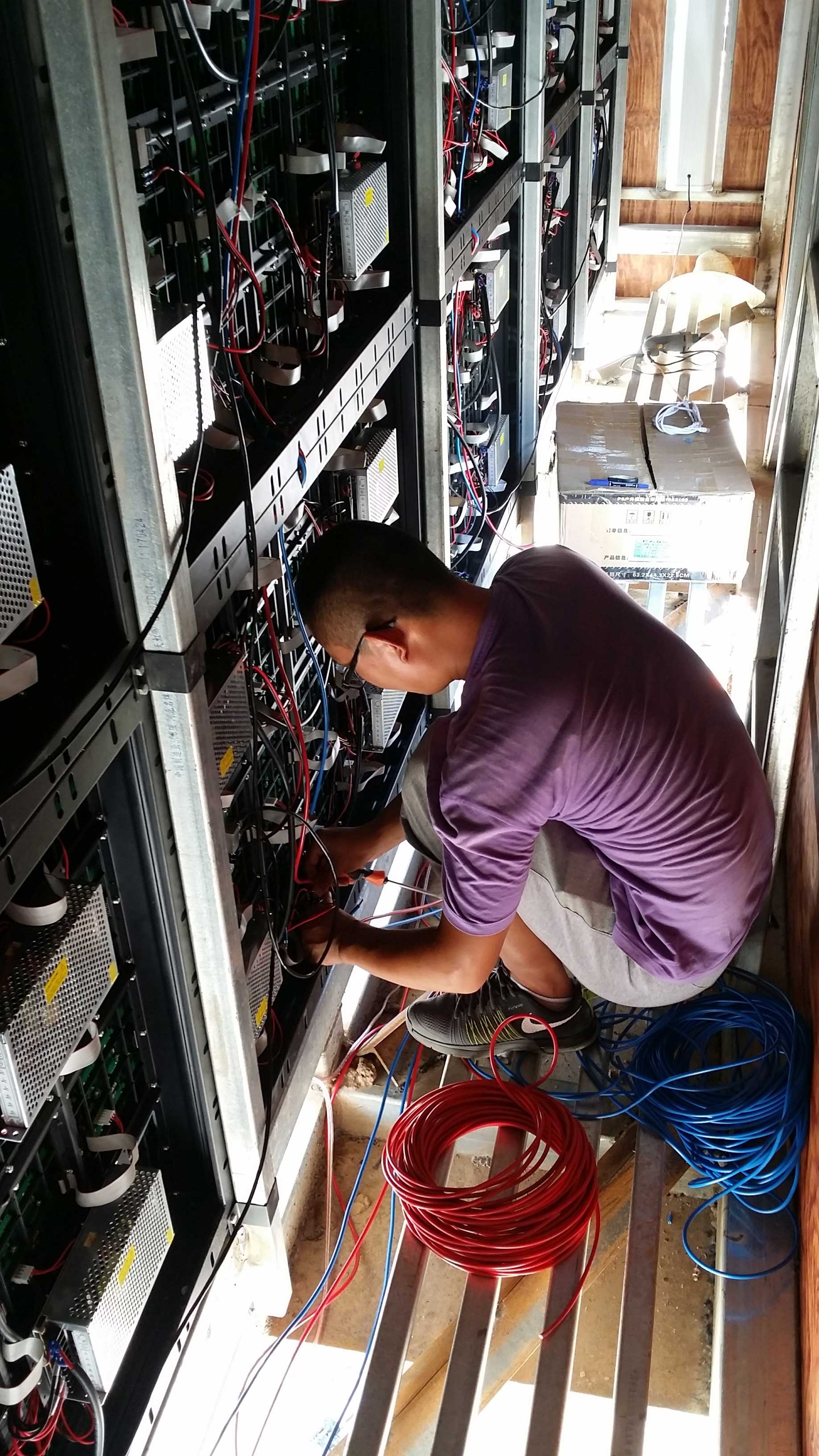 戶外LED<a href=http://www.jkkk90.com/quancai/ target=_blank class=infotextkey>全彩顯示屏</a>箱體