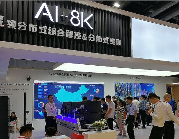 <a href=http://www.jkkk90.com/xiaojianju/ target=_blank class=infotextkey>小間距</a>LED產業的2.0：場景為王